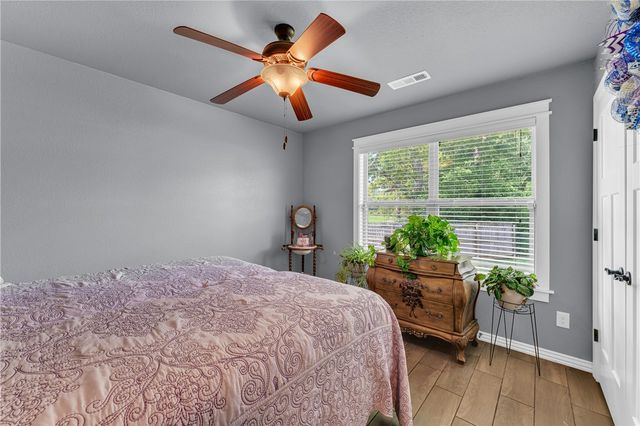 606 Hindman Drive, Prairie Grove, AR 72753