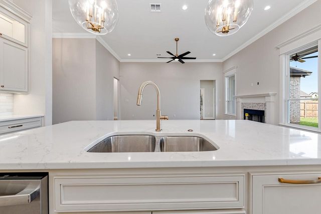 10208 Castleberry Lane, Waco, TX 76712