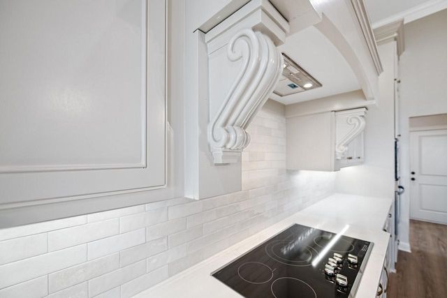 10208 Castleberry Lane, Waco, TX 76712
