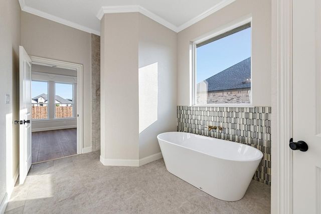 10208 Castleberry Lane, Waco, TX 76712