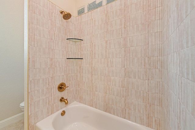 10208 Castleberry Lane, Waco, TX 76712