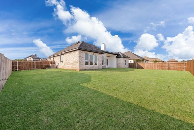 10208 Castleberry Lane, Waco, TX 76712