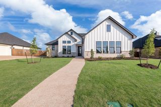 10208 Castleberry Lane, Waco, TX 76712