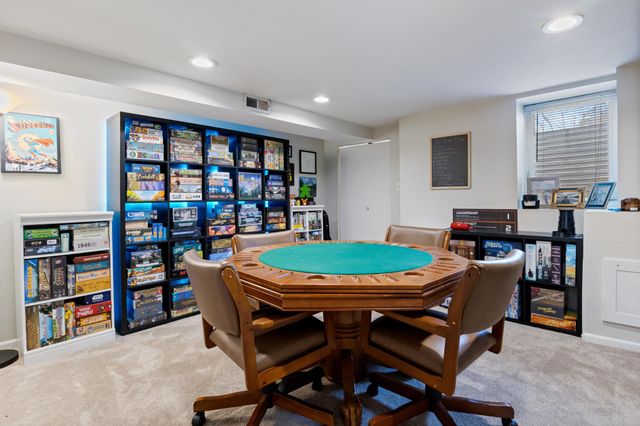 5516 France Avenue S, Edina, MN 55410