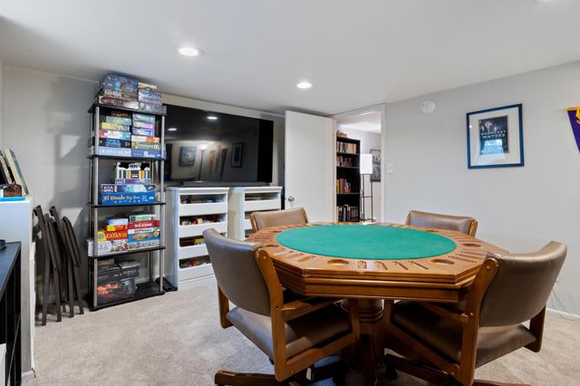 5516 France Avenue S, Edina, MN 55410