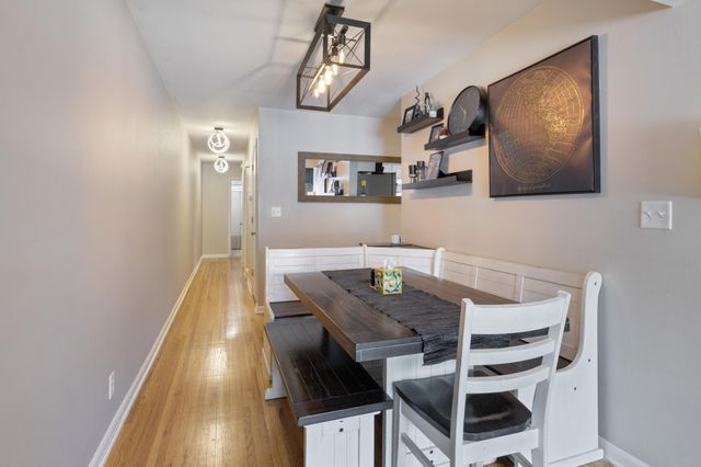 5516 France Avenue S, Edina, MN 55410