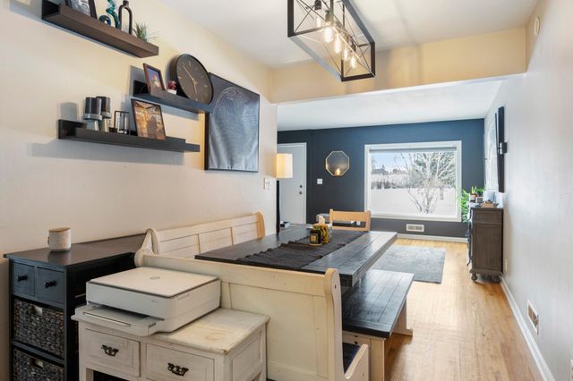 5516 France Avenue S, Edina, MN 55410