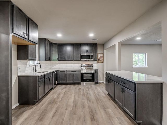 2448 County Street 2985 Street, Blanchard, OK 73010