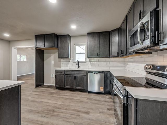 2448 County Street 2985 Street, Blanchard, OK 73010