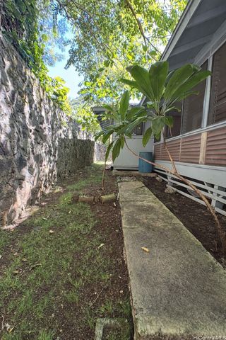 3606 Halekipa Place, Honolulu, HI 96816