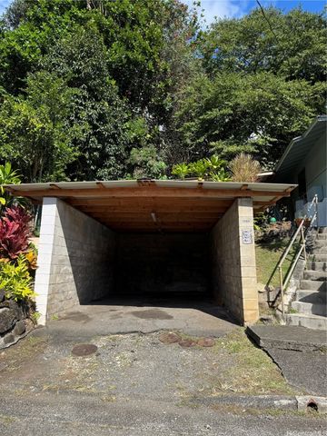 3606 Halekipa Place, Honolulu, HI 96816