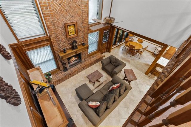 1810 Hunt Drive, Friendswood, TX 77546
