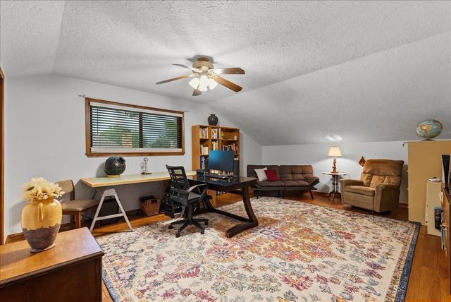 1810 Hunt Drive, Friendswood, TX 77546