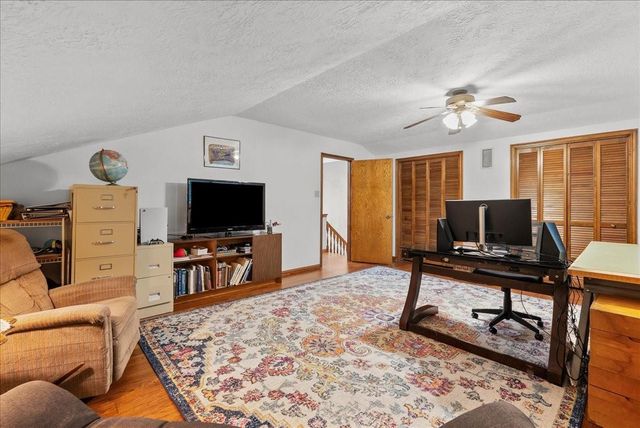 1810 Hunt Drive, Friendswood, TX 77546