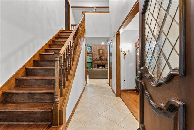 1810 Hunt Drive, Friendswood, TX 77546