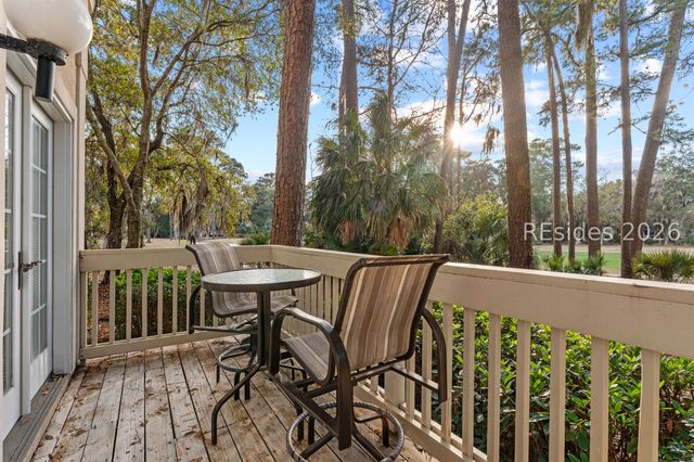 1 Gloucester Rd Apt M1, Hilton Head Island, SC 29928