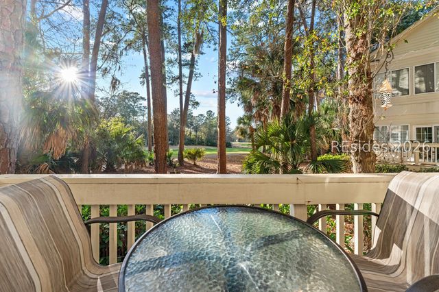 1 Gloucester Rd Apt M1, Hilton Head Island, SC 29928