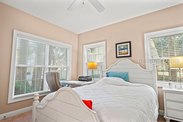 1 Gloucester Rd Apt M1, Hilton Head Island, SC 29928