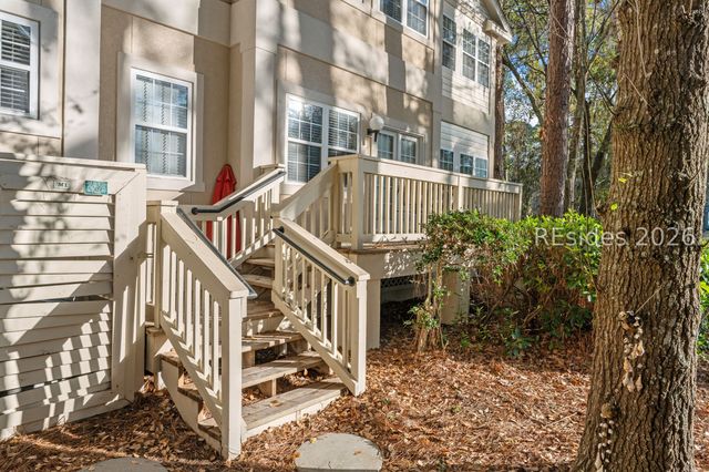 1 Gloucester Rd Apt M1, Hilton Head Island, SC 29928
