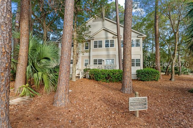 1 Gloucester Rd Apt M1, Hilton Head Island, SC 29928
