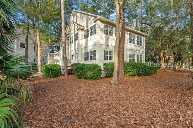 1 Gloucester Rd Apt M1, Hilton Head Island, SC 29928