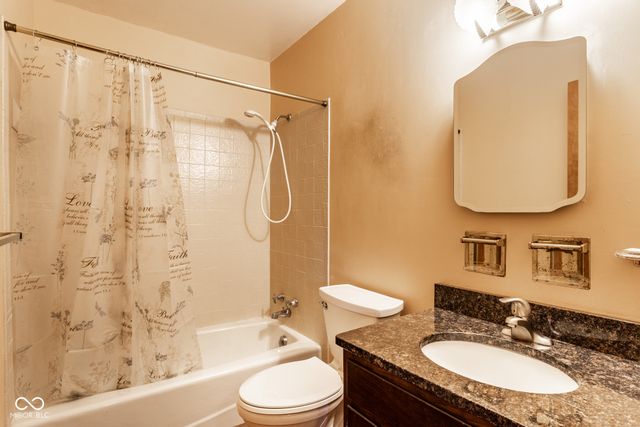 3640 E 77th Street, Indianapolis, IN 46240