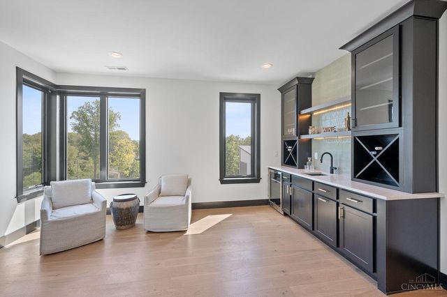 3746 Miami Run, Mariemont, OH 45227