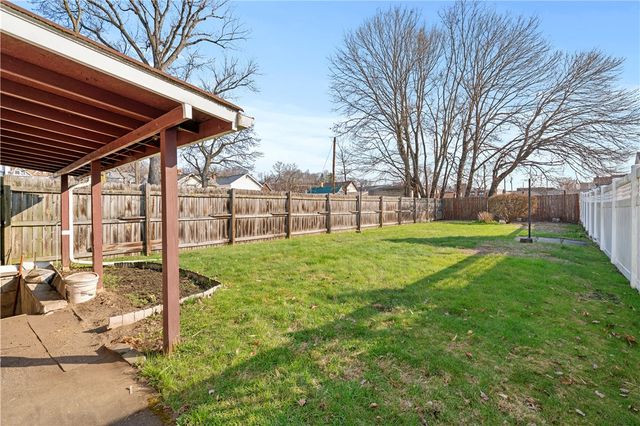 306 Allegheny St, Tarentum, PA 15084