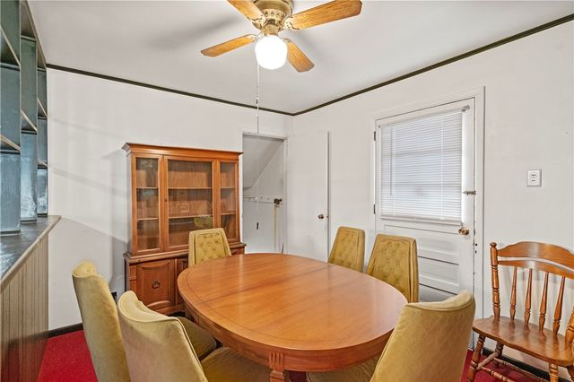 306 Allegheny St, Tarentum, PA 15084