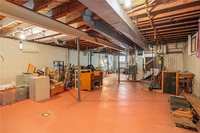 306 Allegheny St, Tarentum, PA 15084