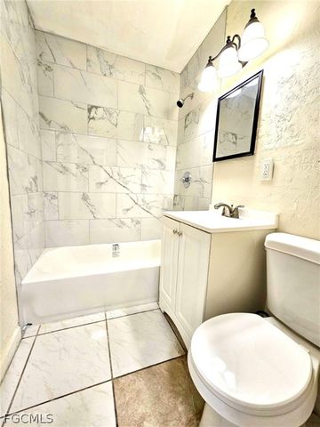 1532 Veronica S Shoemaker BLVD, Fort Myers, FL 33916