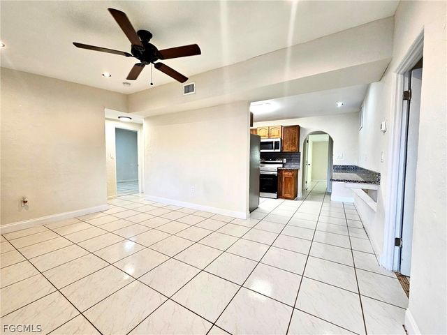 1532 Veronica S Shoemaker BLVD, Fort Myers, FL 33916