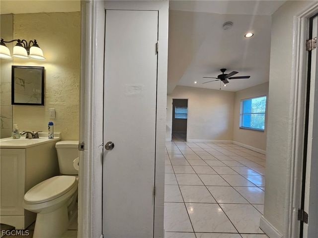 1532 Veronica S Shoemaker BLVD, Fort Myers, FL 33916