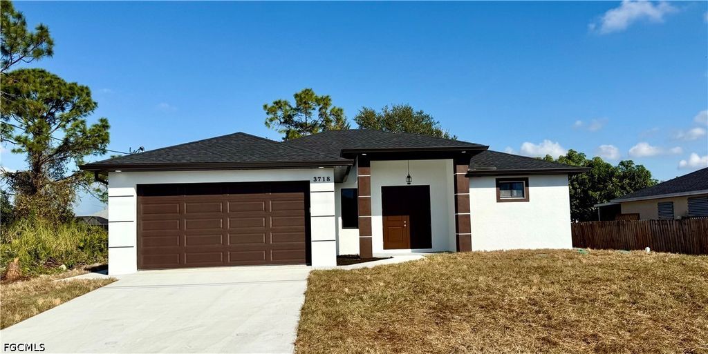 4016 9th ST SW, Lehigh Acres, FL 33976