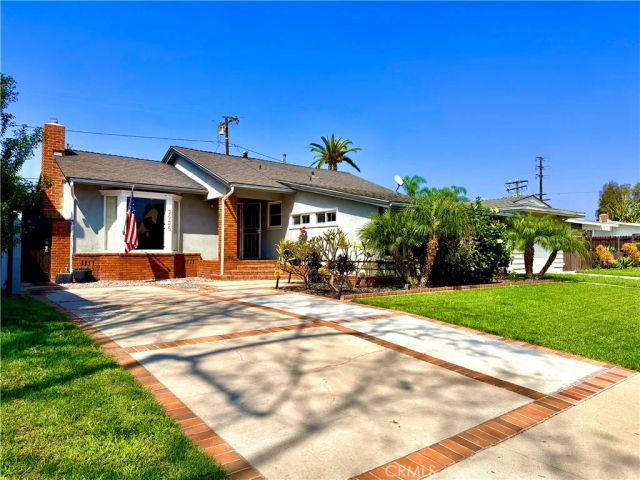 2925 Knoxville, Long Beach, CA 90815