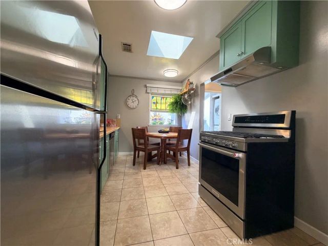 2925 Knoxville, Long Beach, CA 90815