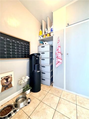 2925 Knoxville, Long Beach, CA 90815