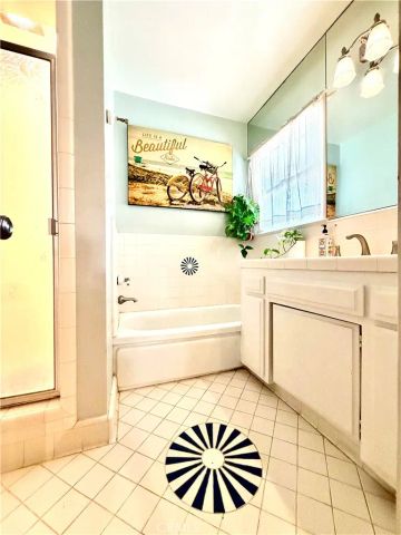 2925 Knoxville, Long Beach, CA 90815