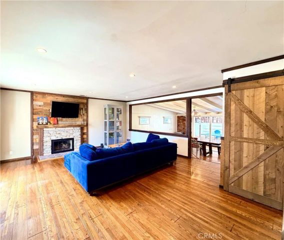 2925 Knoxville, Long Beach, CA 90815