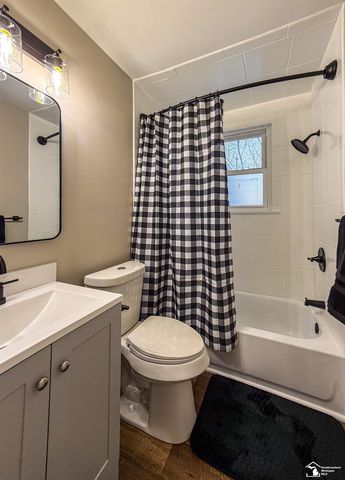 15593 Thomas Avenue, Allen Park, MI 48101