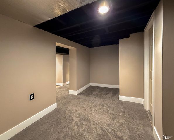 15593 Thomas Avenue, Allen Park, MI 48101