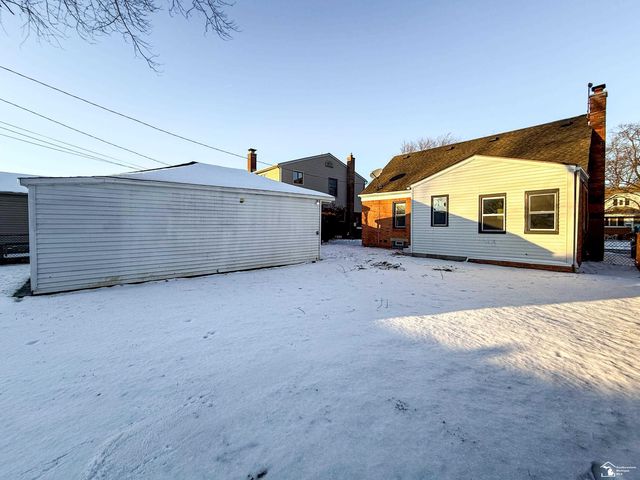 15593 Thomas Avenue, Allen Park, MI 48101