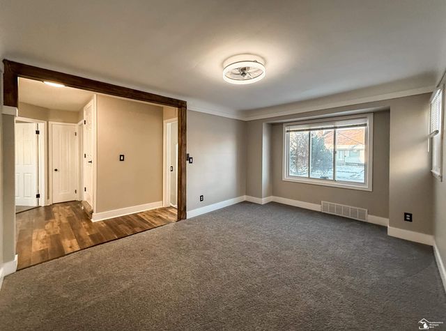 15593 Thomas Avenue, Allen Park, MI 48101