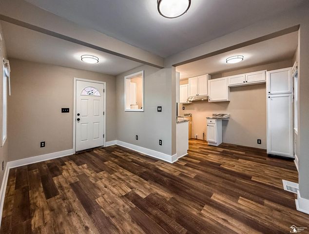 15593 Thomas Avenue, Allen Park, MI 48101