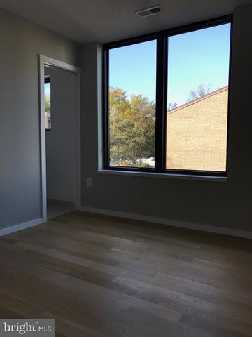 706 16TH ST NE #1, Washington, DC 20002