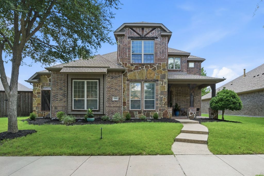 12925 Brook Ridge Drive, Frisco, TX 75035