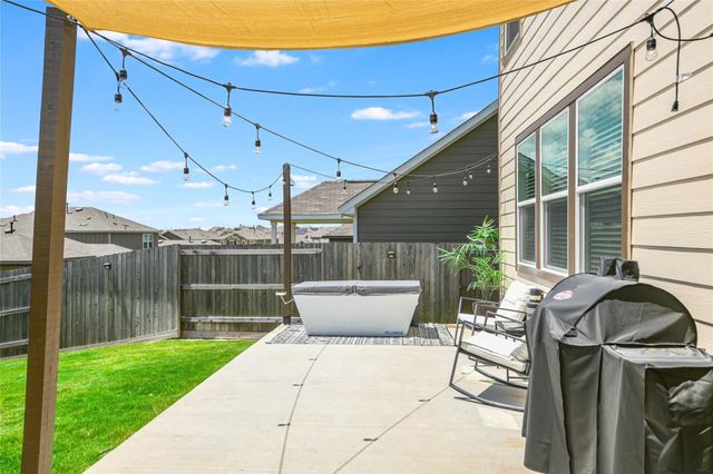 163 Longstraw DR, Buda, TX 78610