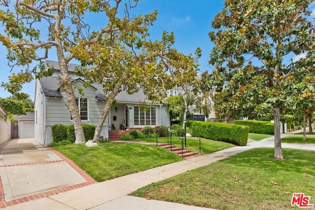 169 S Gretna Green Way, Los Angeles, CA 90049