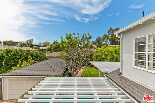 169 S Gretna Green Way, Los Angeles, CA 90049