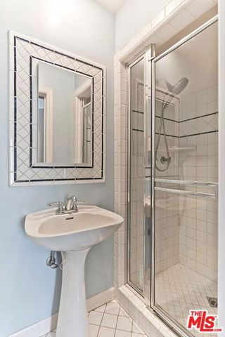 169 S Gretna Green Way, Los Angeles, CA 90049